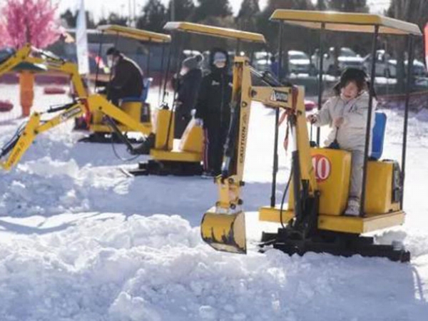 雪地挖掘机