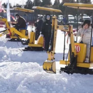 雪地挖掘机